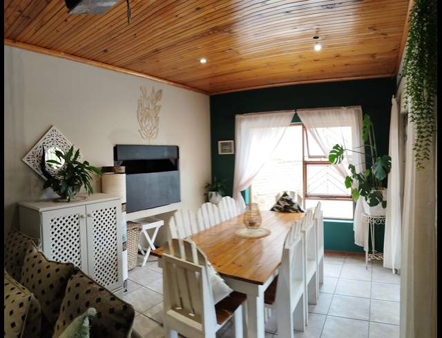 3 BEDROOM FREESTANDING FOR SALE IN STRELITZIA PARK